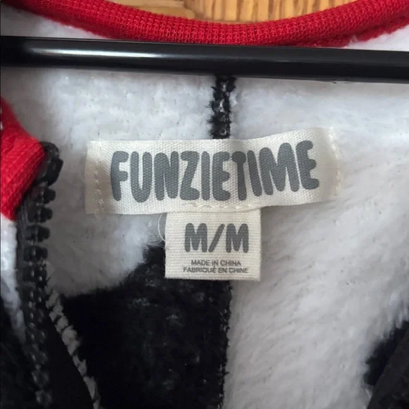 Cow Onsie - Picture 6 of 6